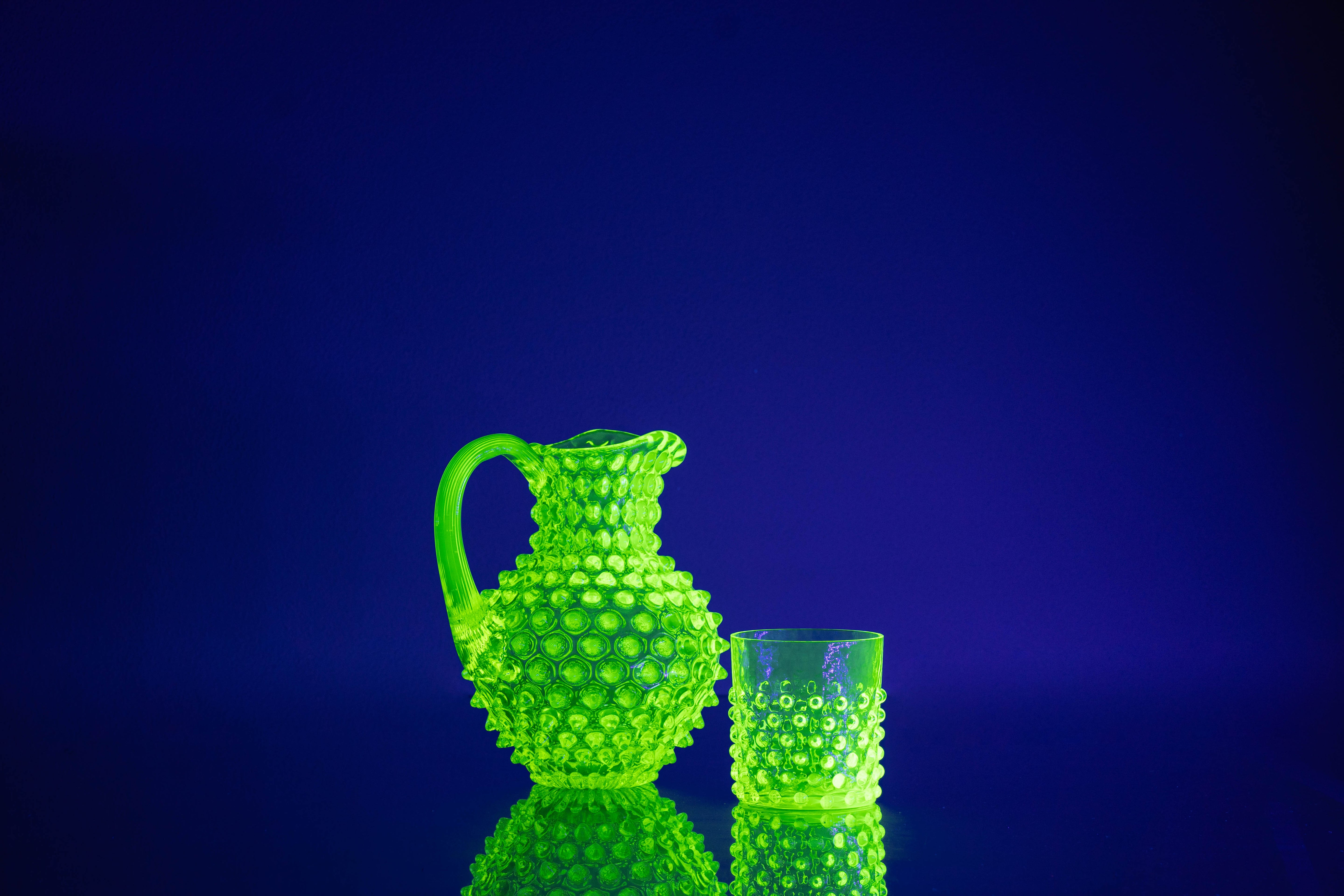 Malý Hobnail džbán Neon Citrine