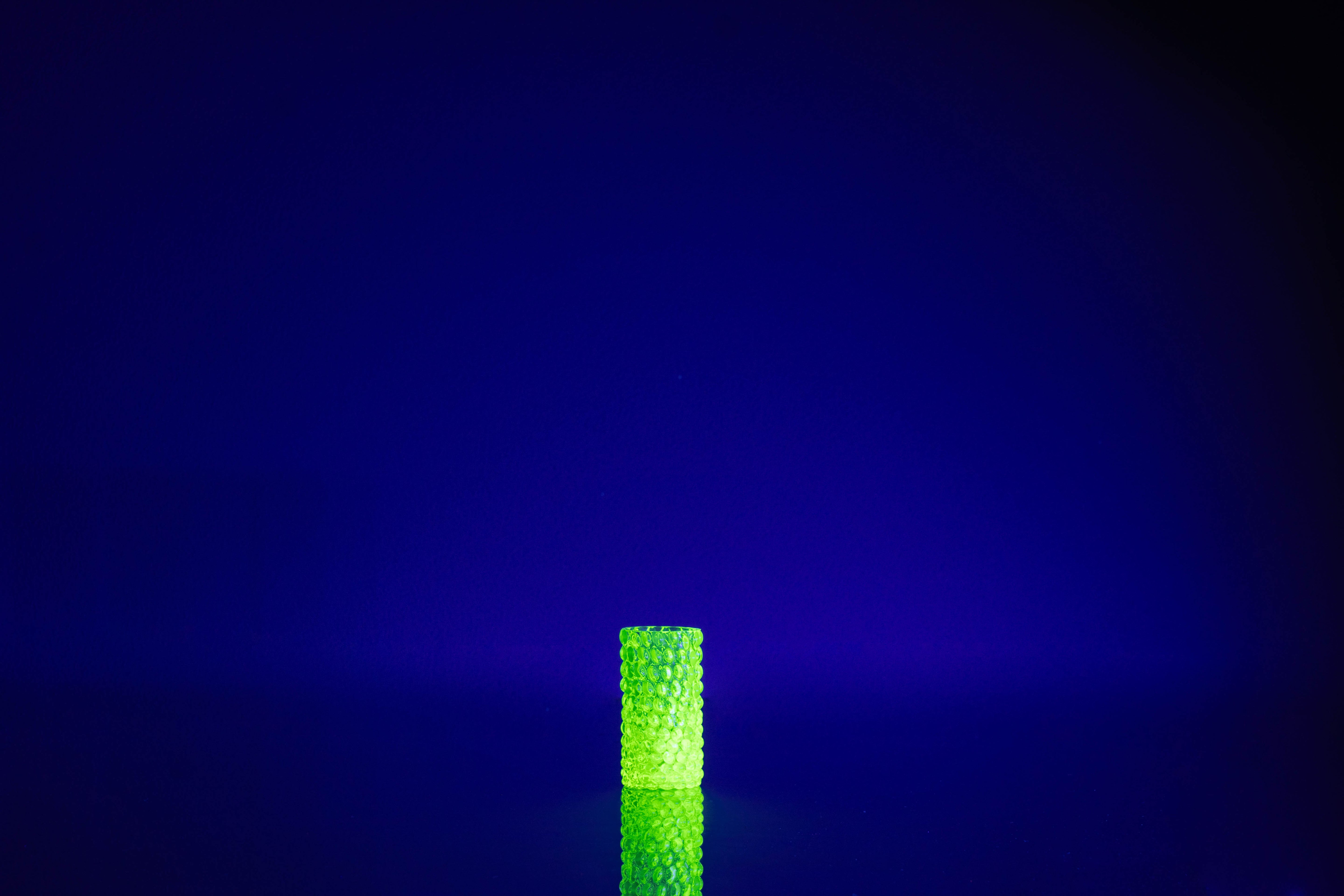 Neon Citrine Hobnail Bud Váza