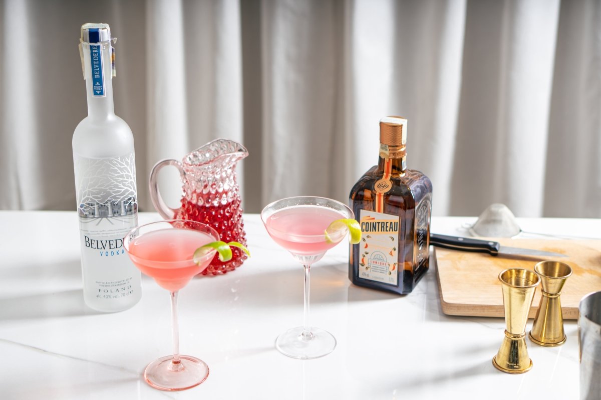 SHADOWS Cocktail Glass in Cloudless Clear (Set of 2) - KLIMCHI