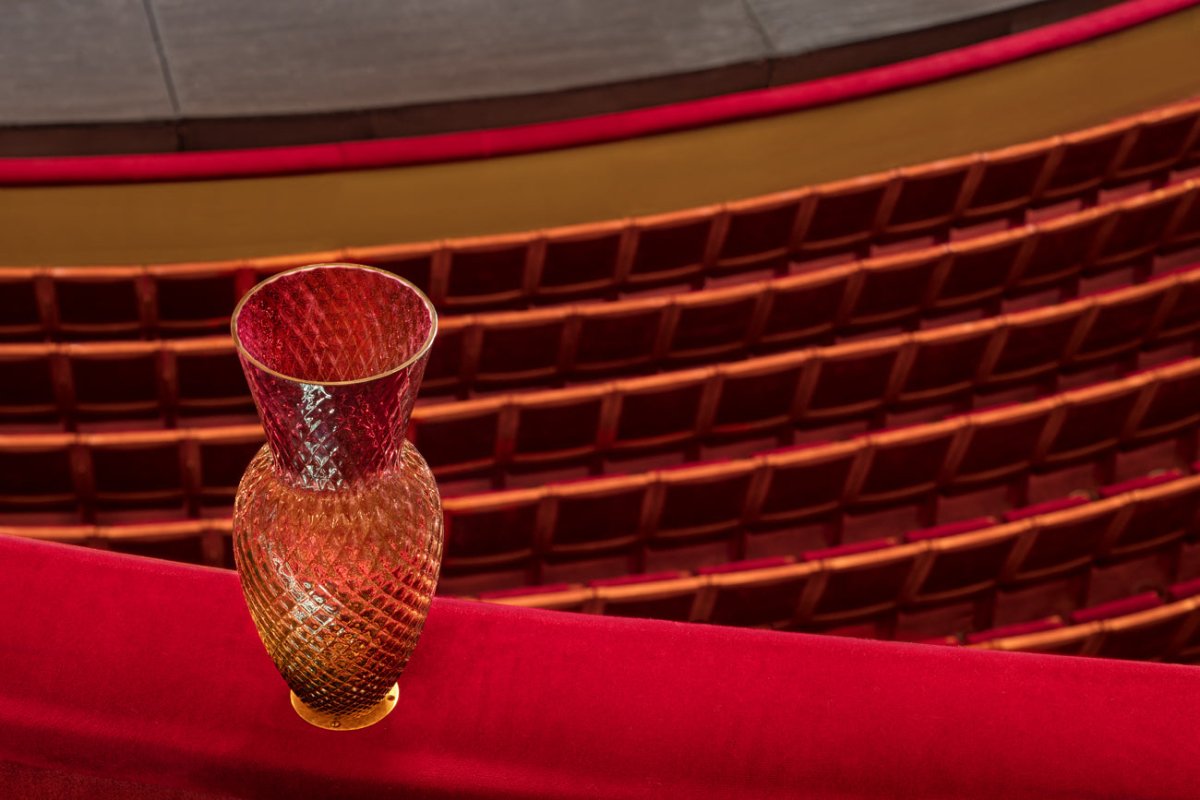 Amethyst DRAMA Vase Large - KLIMCHI