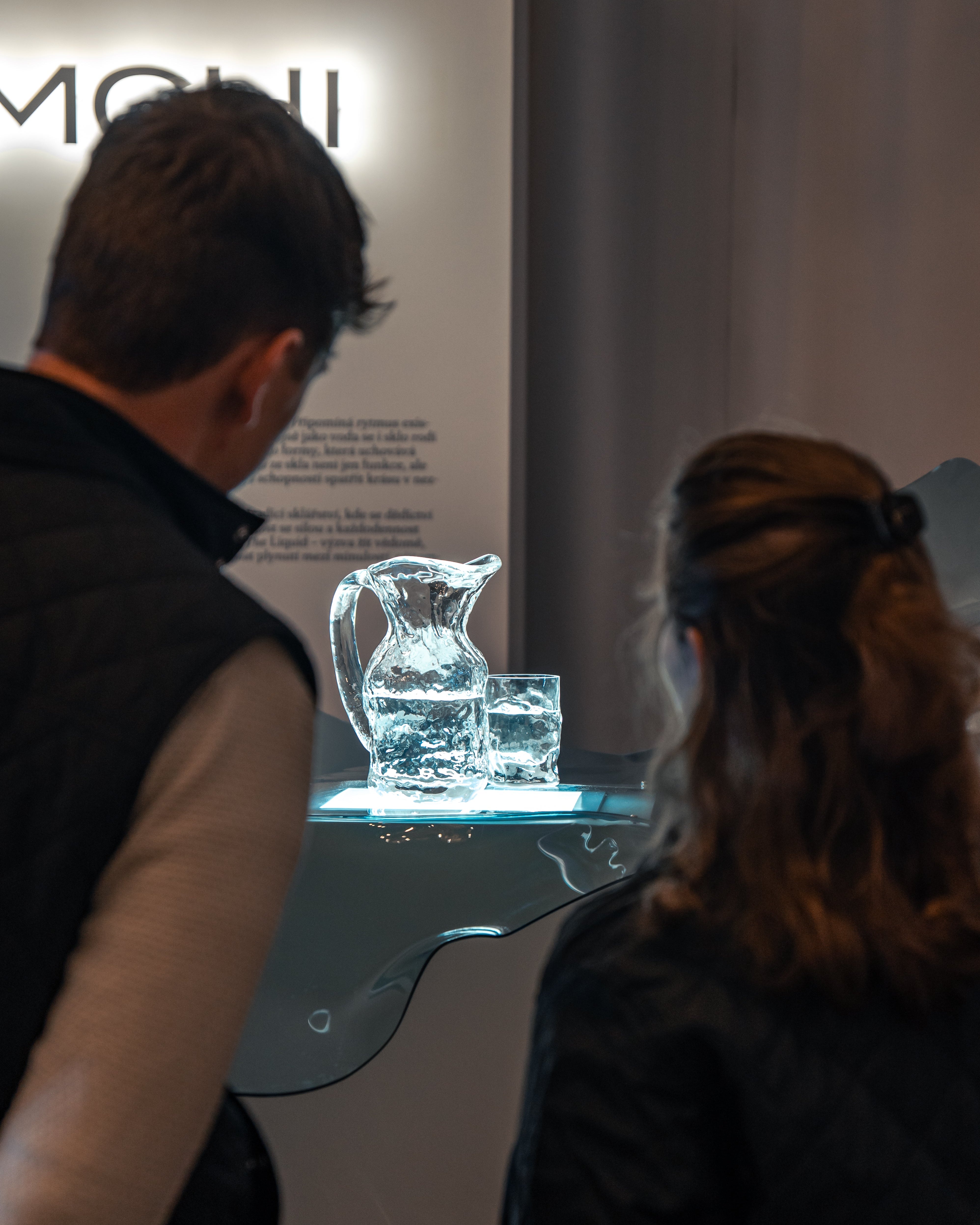 Džbán Liquid Glass