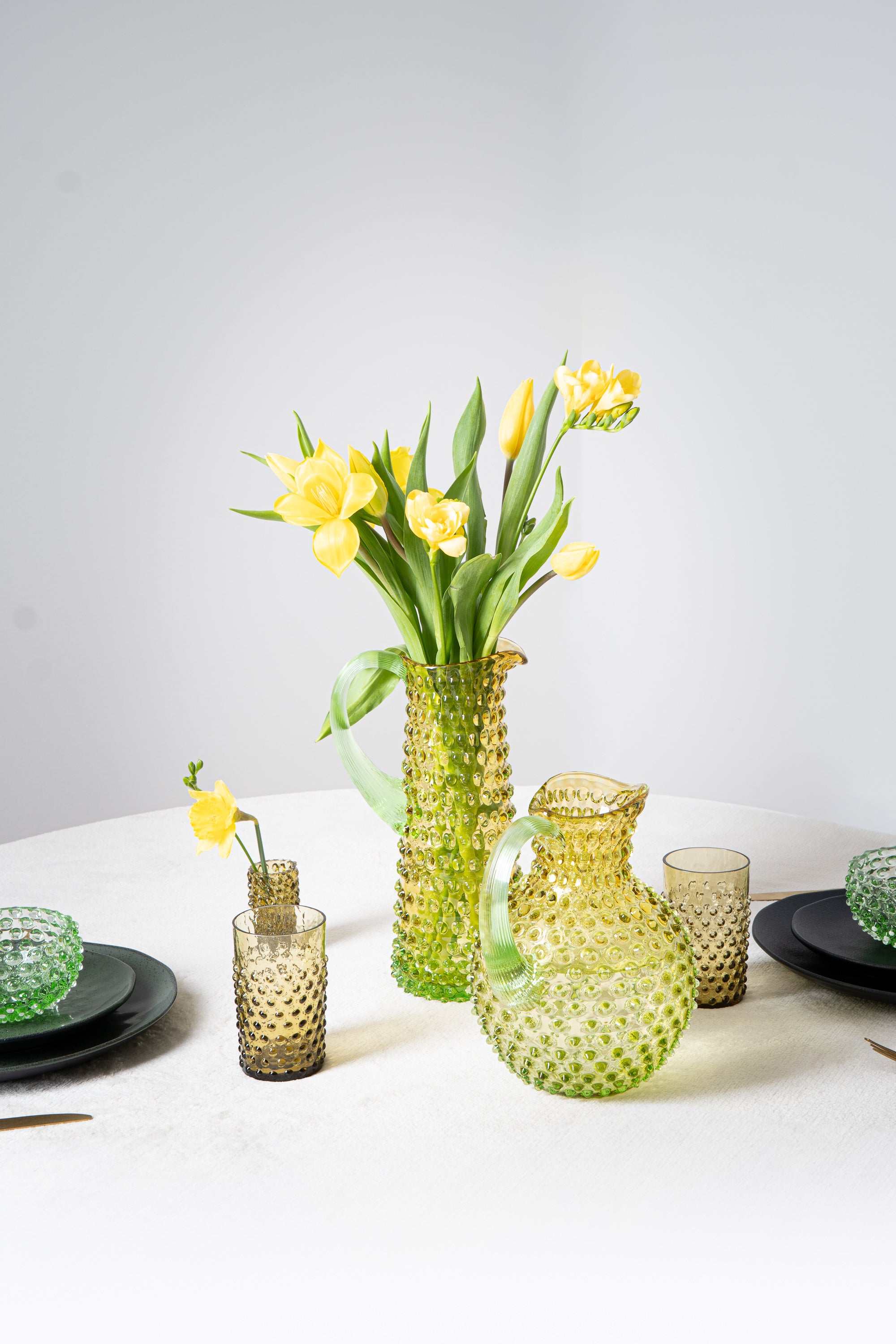 Vysoký Hobnail Džbán Meadow